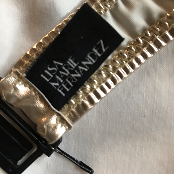 Gold bikini - Picture 5 of 8